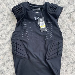 NWT Under Armour Men’s compression top
